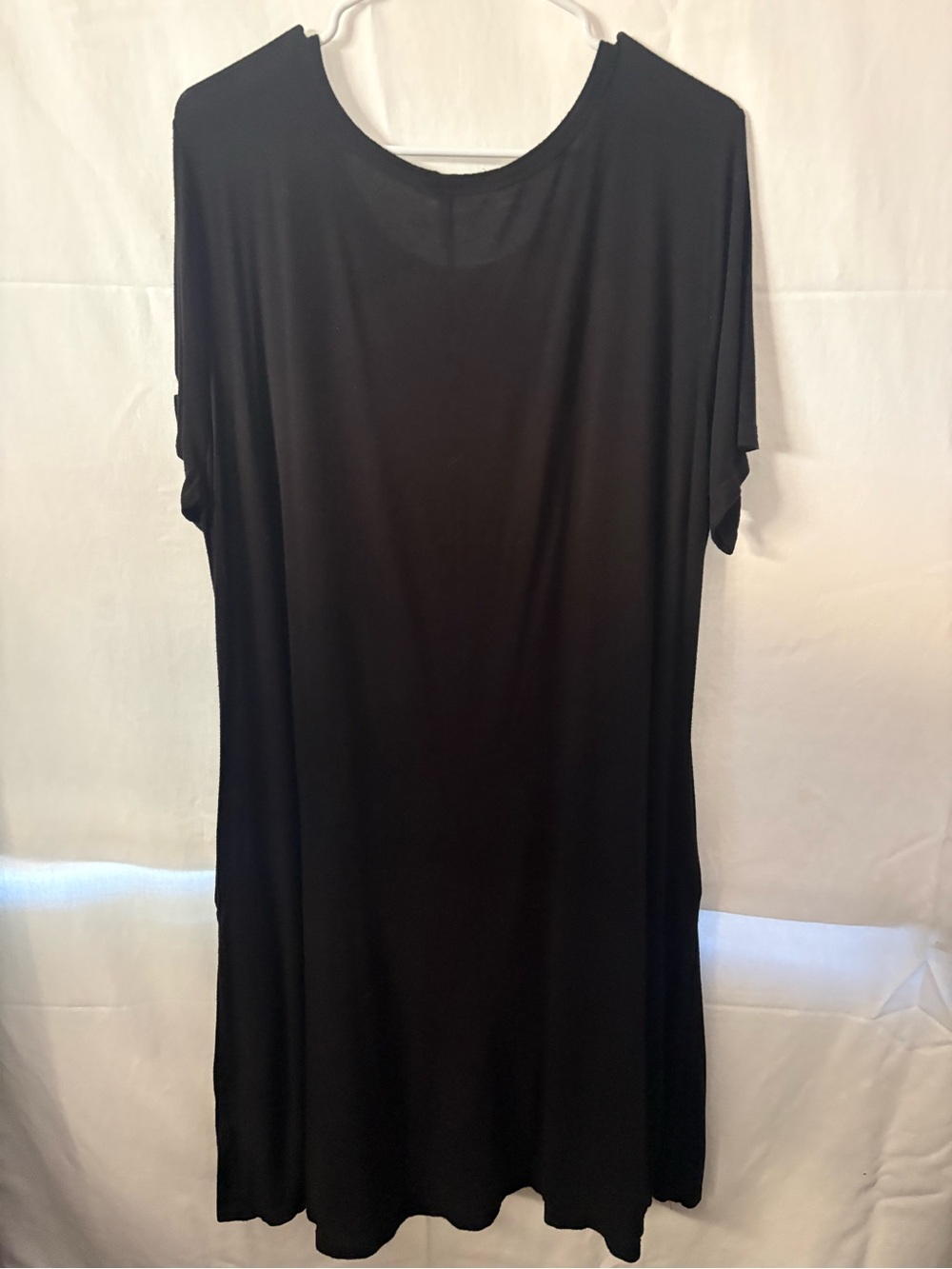 Black Midi Shift Dress with Short Sleeves